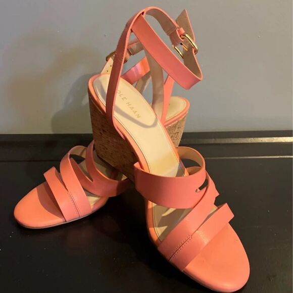 Cole Haan peach wedges 10 - Picture 1 of 8